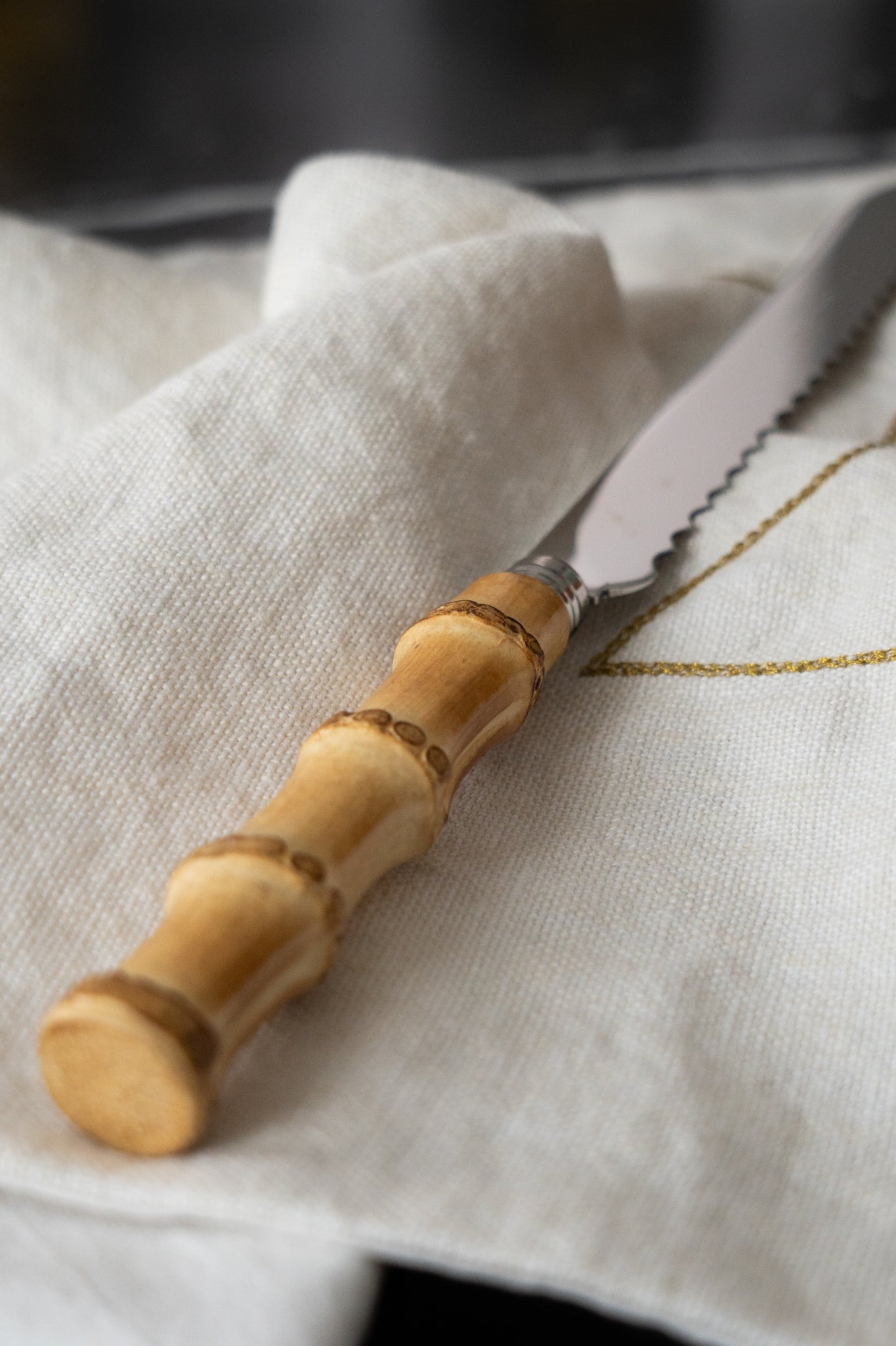 THE 'ALL THAT' SABRE BAMBOO CHALLAH KNIFE